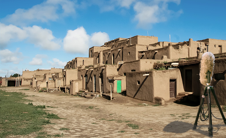 Taos Hum
